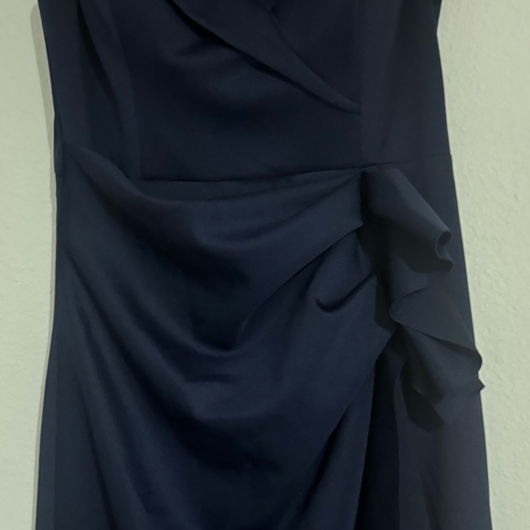 NWT Xscape Long Off Shoulder Sweetheart Neck Side Ruffle Gown, Navy Sz 16 - Picture 6 of 7